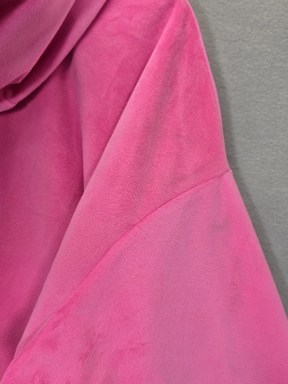 Women's Juicy Couture Reversible Bomber Jacket in Retro Pink 3X Gold/Pink